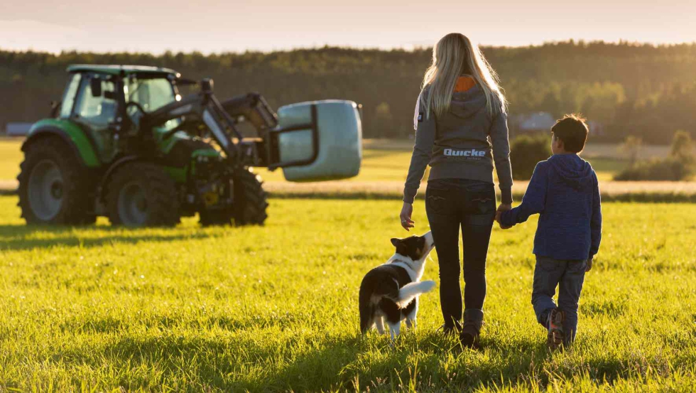 La incorporacin de las mujeres y los jvenes al sector agrario es todo un reto
