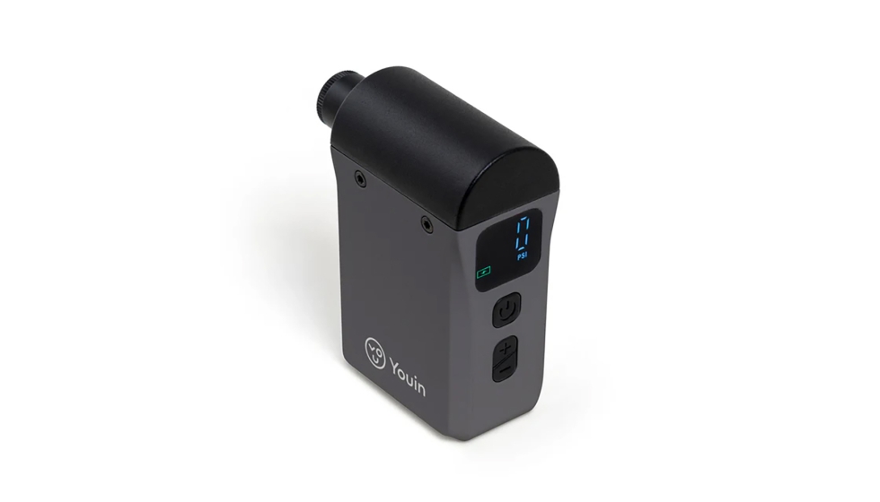 El inflador elctrico de bolsillo de Youin combina rendimiento y tamao mini para ciclistas y usuarios urbanos