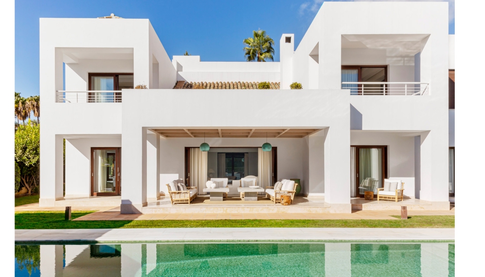 Altos Reales es una propuesta elegante que conecta con el exterior de este proyecto residencial. Foto: Bel�n Imaz