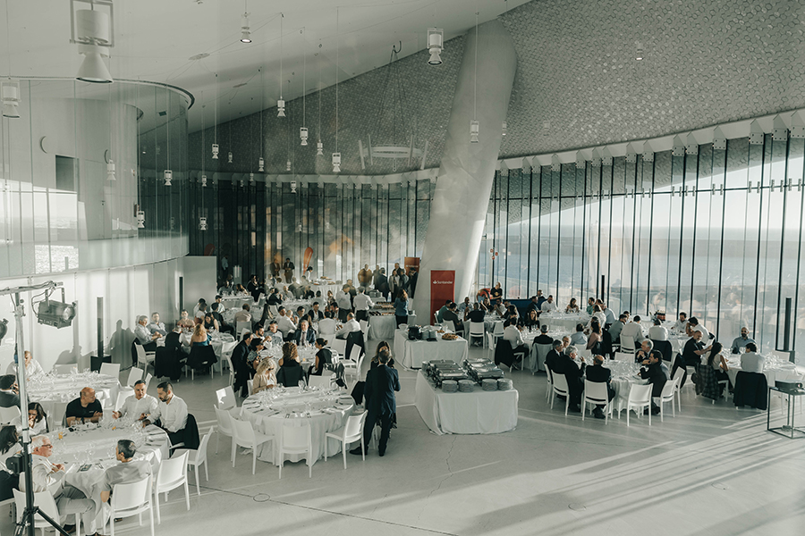 Jantar de celebrao realizado no Terminal de Cruzeiros do Porto de Leixes