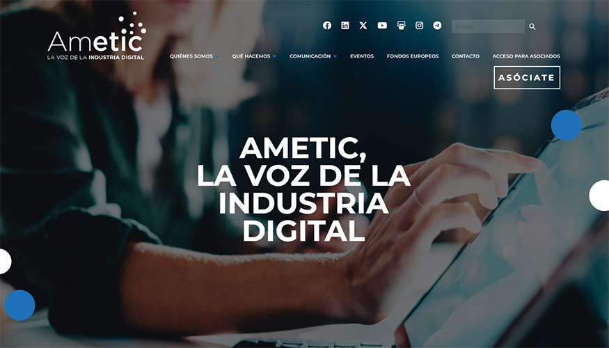 El documento presentado por Ametic ofrece una visin integral de los gemelos digitales...