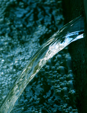 El volumen de agua abastecido cerr el ejercicio 2011 con una disminucin del 2,4%