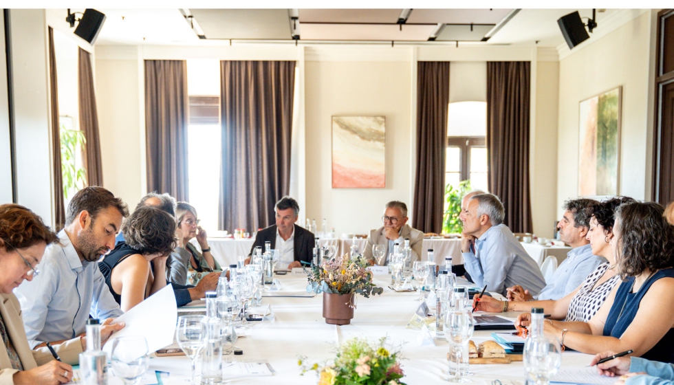 La Patronal refuerza la importancia de la industria textil espa�ola y la necesidad del apoyo de todos los niveles gubernamentales espa�oles y...