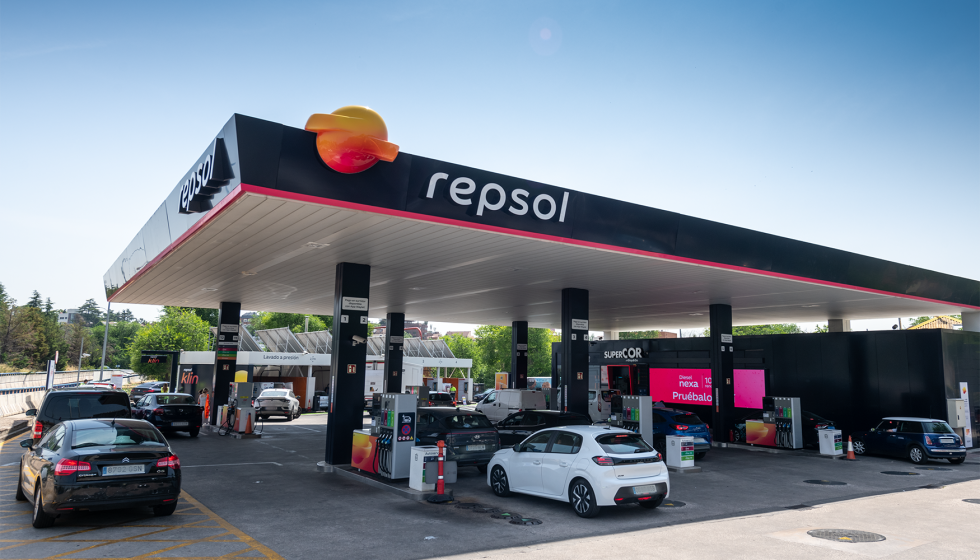 Con el eslogan '10.000 motivos m�s para venir', la compa��a multienerg�tica lanza su campa�a de verano en las estaciones de servicio...