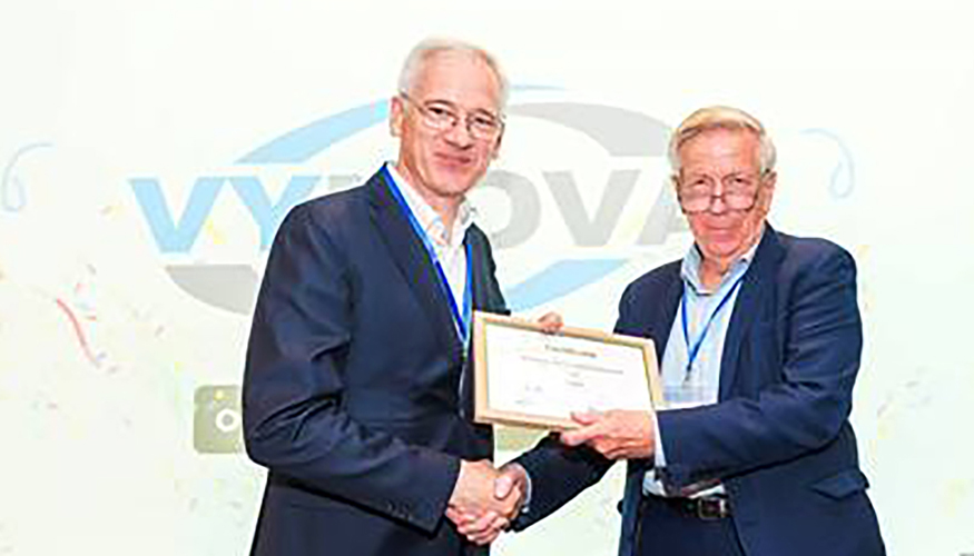 Foto de Vynova, reconocida como mejor productora de PVC en los Best Polymer Producers Awards 2025