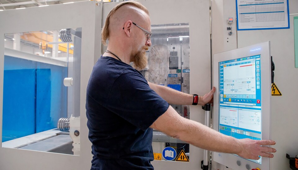 Zimmermann supervisa los procesos productivos de la GX 500 desde el m�dulo de control MC6