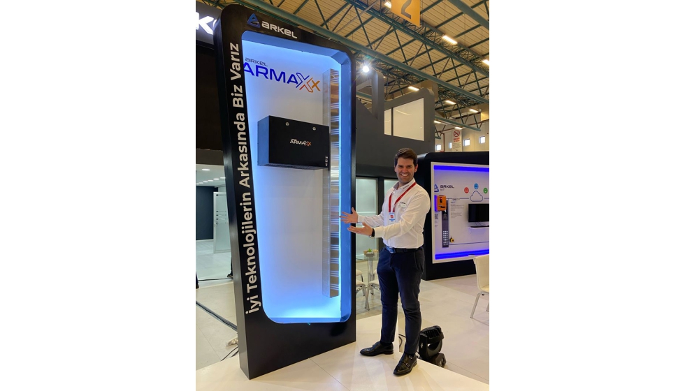 "Armaxx es una maniobra universal, compacta y preparada para el futuro". Mario Ruiz, gerente de Arkel Espa�a...