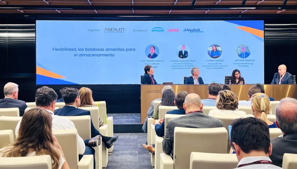 Presentaci�n del documento de Asealen �Visi�n 2025 para el Almacenamiento Energ�tico� en el auditorio de Cuatrecasas