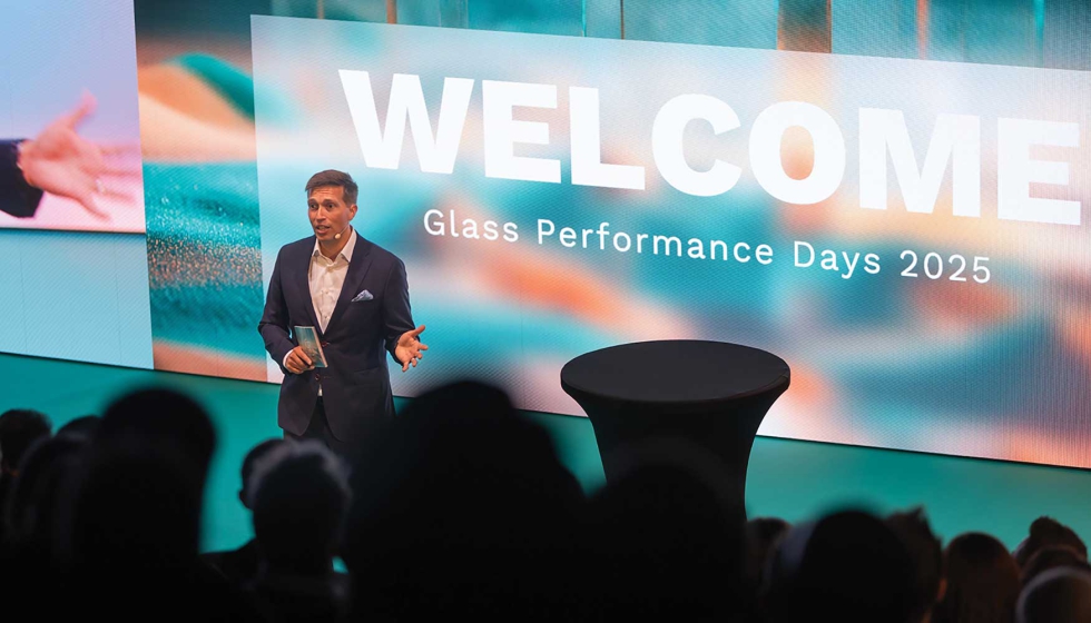 Miika ppelqvist, presidente y director ejecutivo de Glaston, fue el encargado de iniciar la sesin de apertura de GPD 2025...