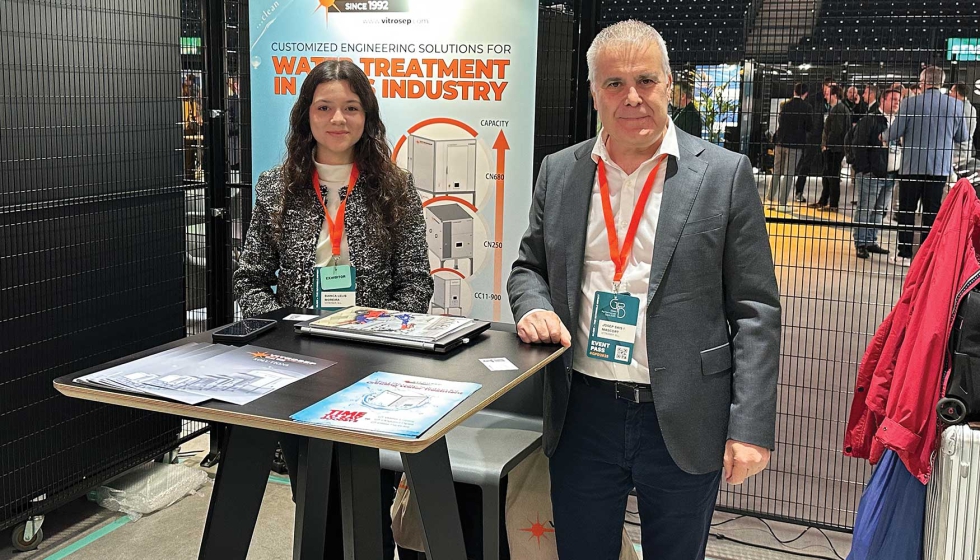 Josep Sais, CEO de Vitrosep, y Bianca Lelis, del departamento comercial. Foto: Vtrea / Interempresas Media