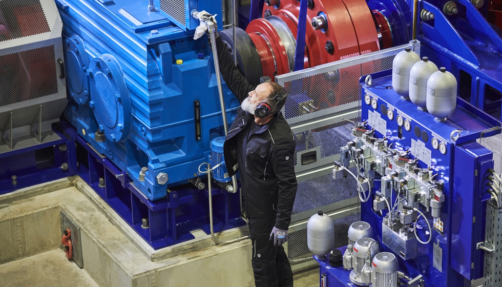 Superficies limpias: el pao de Mewa elimina de forma eficiente aceites, pinturas y grasas, prcticamente sin dejar residuos...