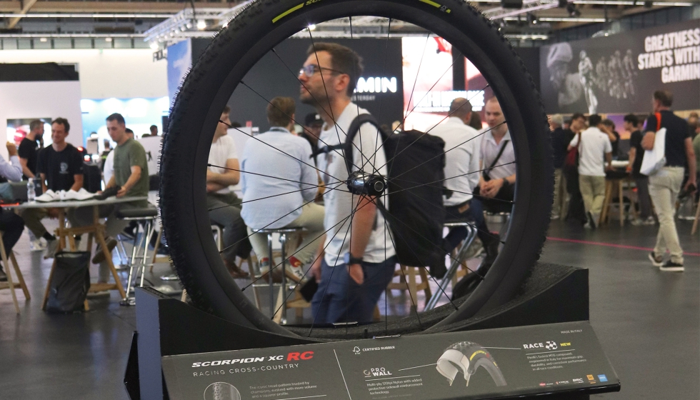 Los neumticos de Pirelli tambin presentaron novedades en la feria