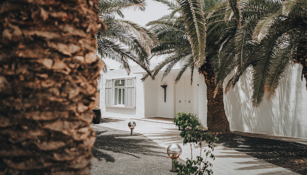 La espectacular Villa Amonita situada en Lanzarote del estudio checo OOOOX se impuso en la pasada edici�n de los APE Grupo Architecture Awards...