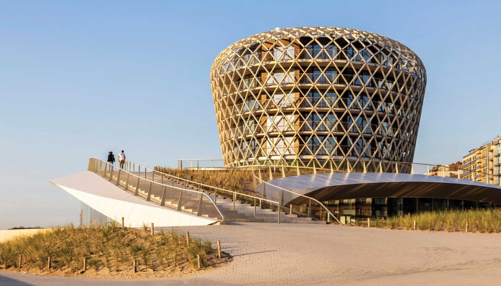 Edificio Middelkerke en Bélgica con iplus 1. 0, de AGC