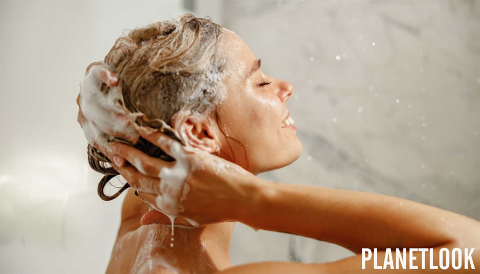 Foto de Te lavas bien el pelo? Errores comunes y soluciones profesionales con Anian