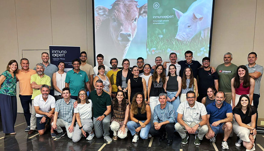 Foto de familia de los participantes de la primera sesin de Inmunoexpert