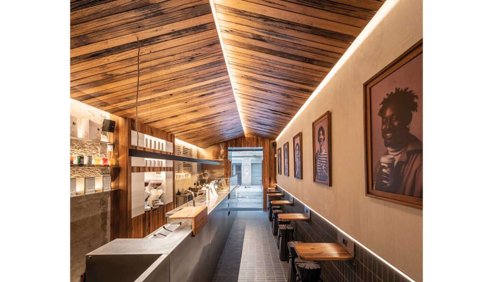 Imagen del interior de la cafeter�a Hi de Pontevedra, elegida entre las mejores del mundo