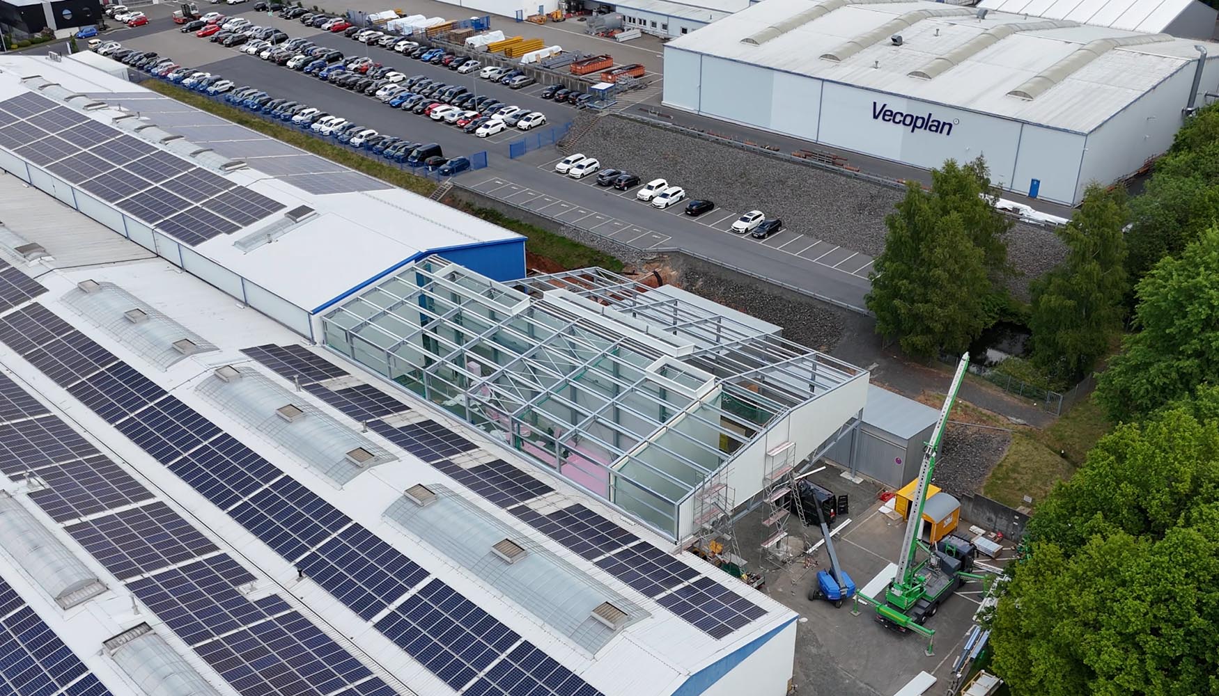 Esta actualizaci�n se suma a las inversiones que Vecoplan ya hab�a realizado en a�os anteriores en nuevas m�quinas de preparaci�n de materiales...