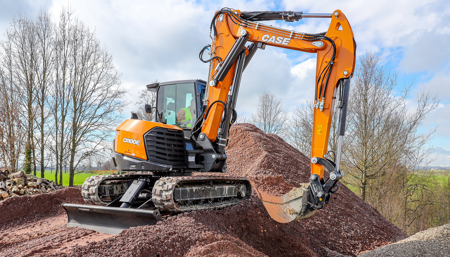 Nueva excavadora CX100E