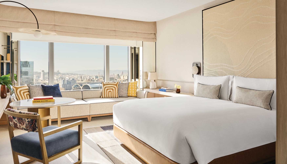 Detalle de los tonos terrosos que se transmiten en las habitaciones que se orientan hacia la montaa