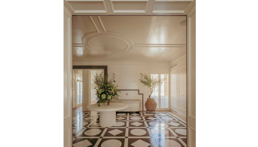 Los colores neutros enfatizan el dise�o rom�ntico de esta residencia provada