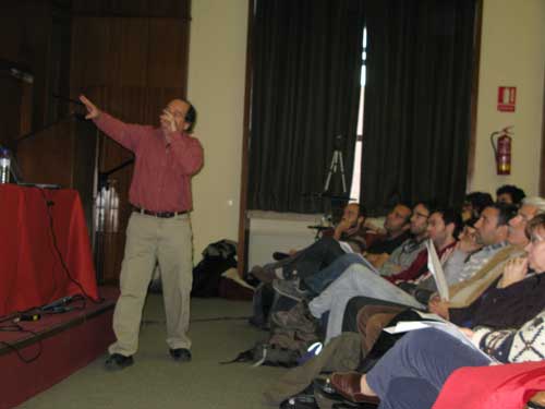 Miguel Altieri durante su ponencia