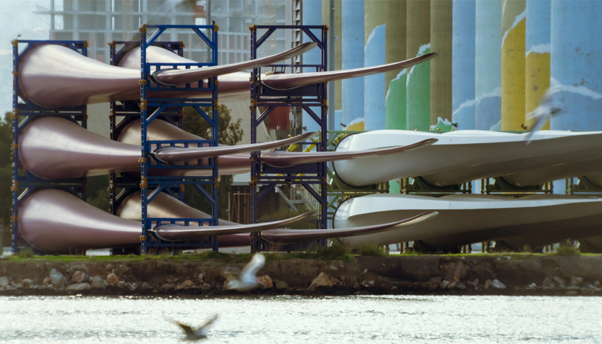 Los proyectos subvencionables incluyen la construcci�n o adaptaci�n de muelles y explanadas para operar con aerogeneradores marinos y otros...