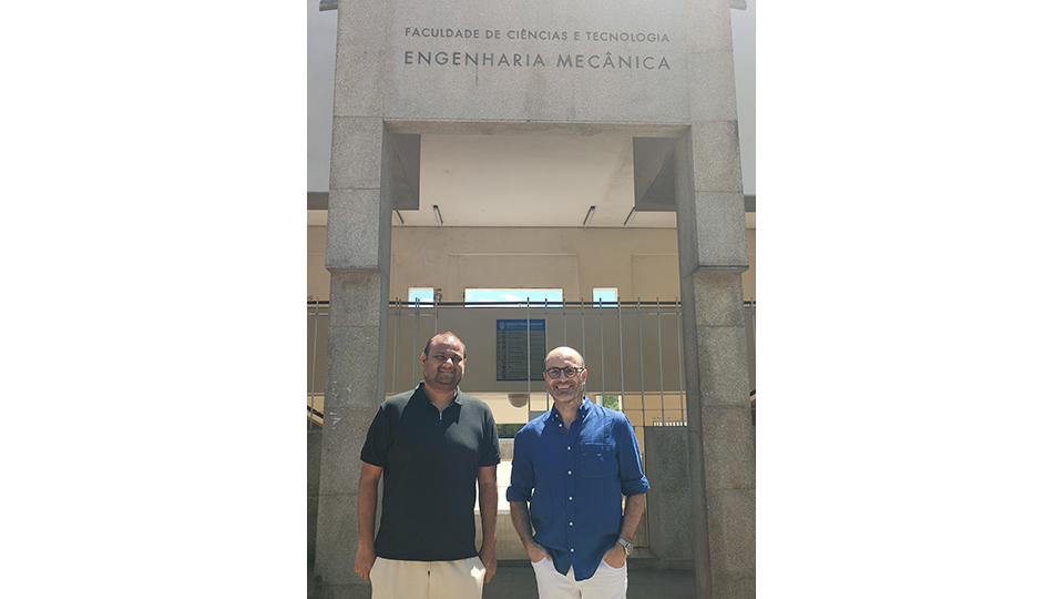 Da esquerda para a direita: Ajitanshu Vedrtnam e Nelson Soares