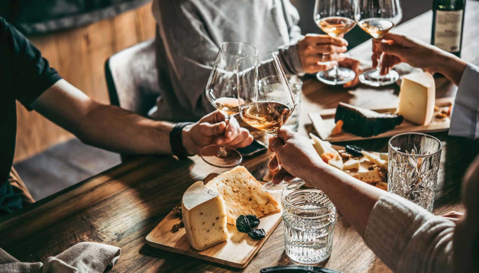 Complementa su portafolio con nuevas propuestas de valor diferenciadas...