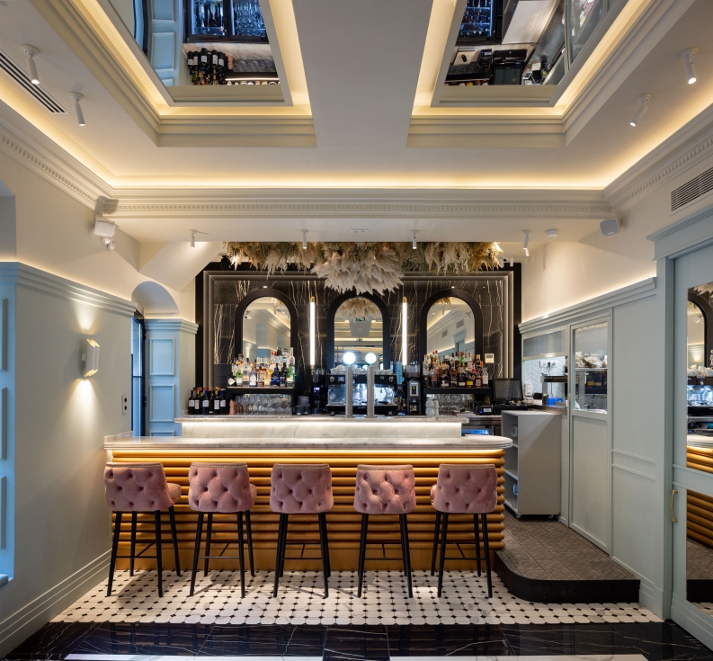 Imagen de una de las barras de este eclctico restaurante que firma Nstor Marcos