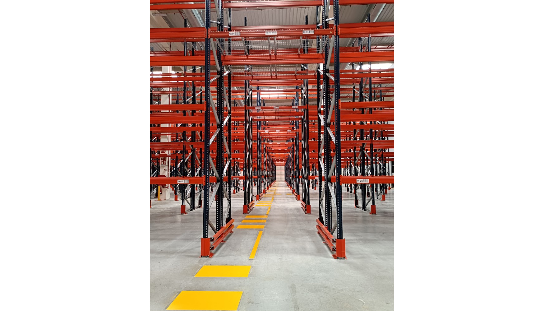 Las instalaciones de Grupo Joanca han sido diseadas para proporcionar soluciones logsticas de alto valor aadido al sector farmacutico y cosmtico...