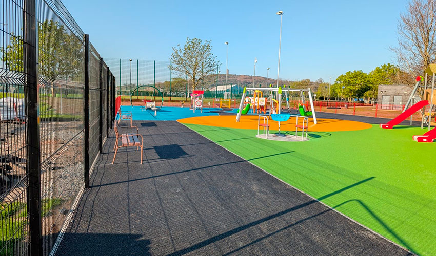 Nuevo parque en Newtownards con equipamiento de Industrias Agapito