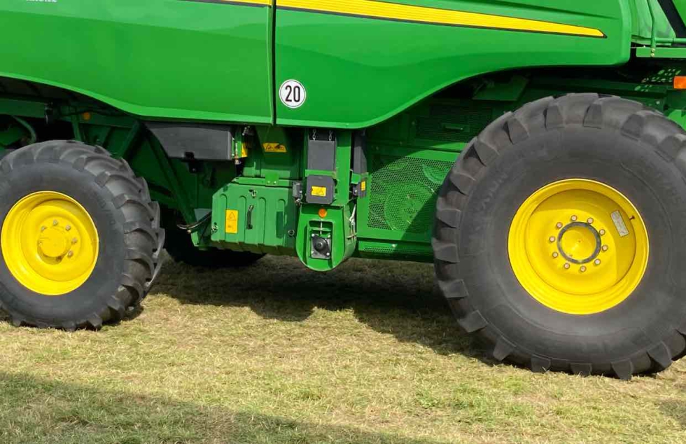 Um primeiro semestre difcil para o pneu agrcola de substituio