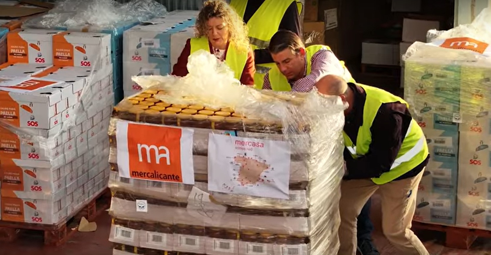 Imagen de los trabajos log�sticos y alimentarios realizados por Mercasa ante la DANA