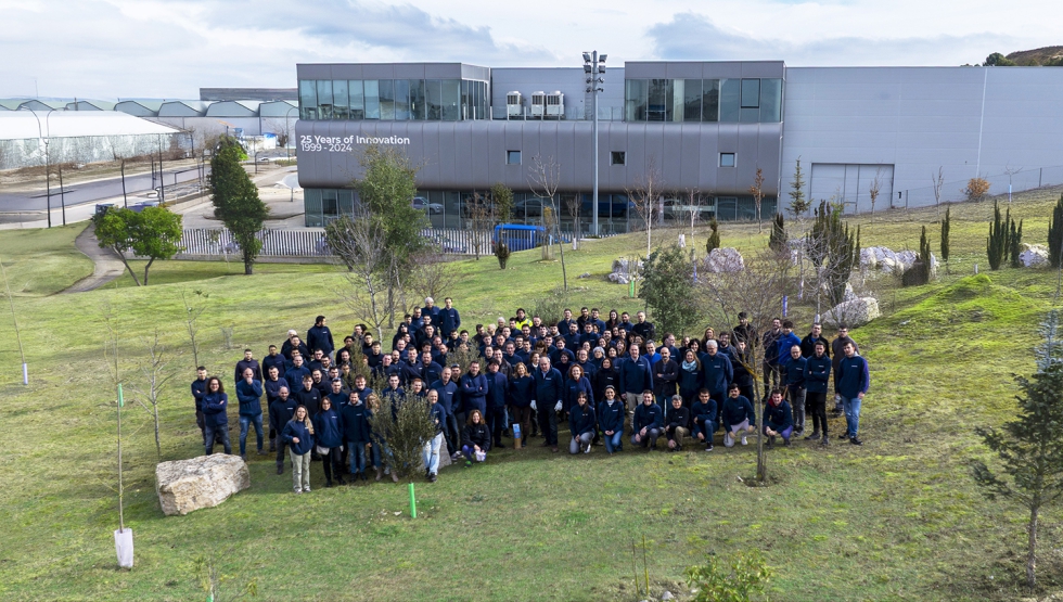 Trabajadores de la compa��a en el Bosque Hiperbaric...