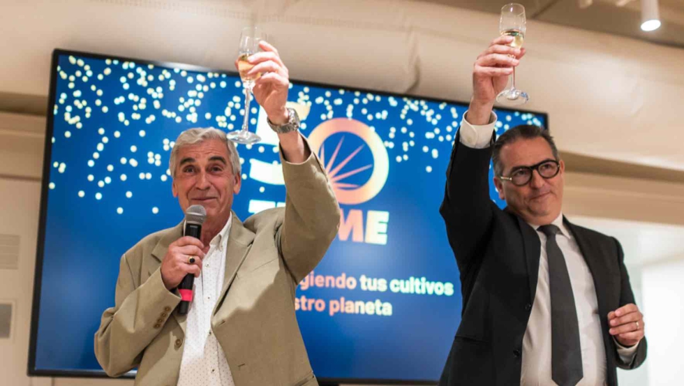 xxxxxxx y Ferran Iturbe brindan por los primeros 50 aos de TEYME y los que estn por venir