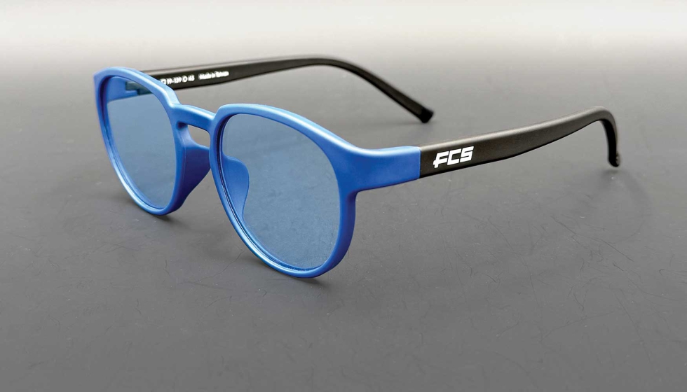 Monturas de gafas fabricadas con redes de pesca recicladas