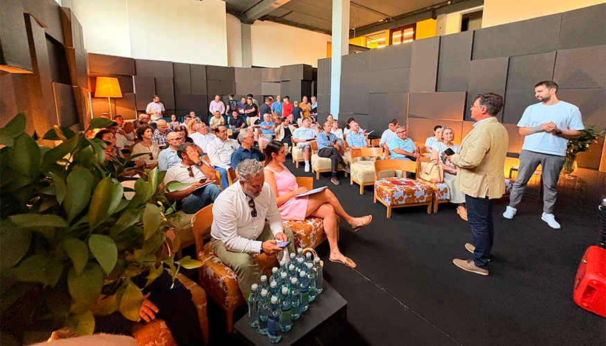 La jornada cont� con un completo programa de ponencias que puso en valor el dinamismo del sector y el papel de la Federaci�n como interlocutor ante...