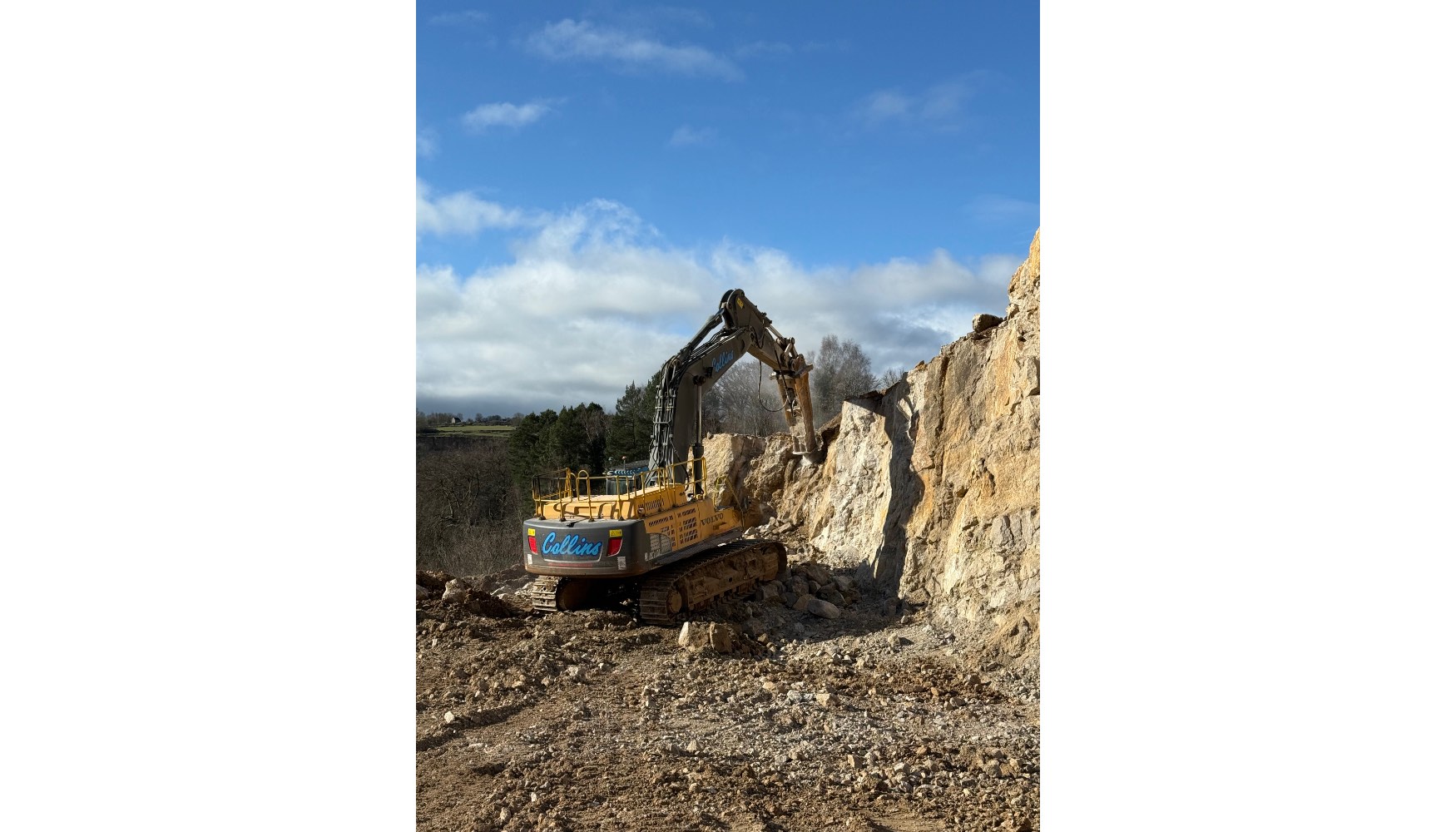 Collins Earthworks cuenta con numerosos martillos hidr�ulicos demoledores Indeco de diversas categor�as