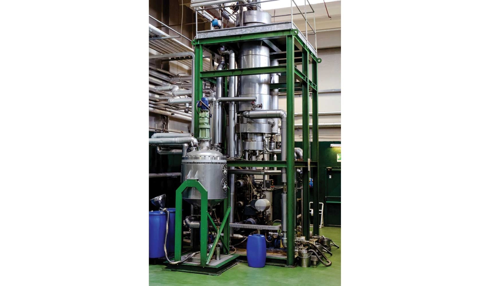 Fig. 2: Destilador de recorrido corto para la obtencin de aceites esenciales de ctricos