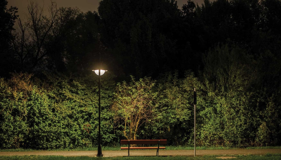 Soluci�n ATP en el Paseo Fluvial del Arga, iluminando de forma uniforme y controlada, optimizando el uso de la luz y evitando el derroche energ�tico...