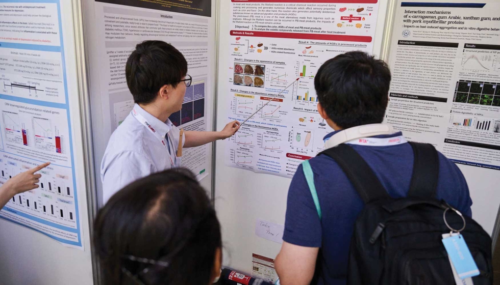 El evento cont con una zona dedicada a la exposicin de posters internacionales