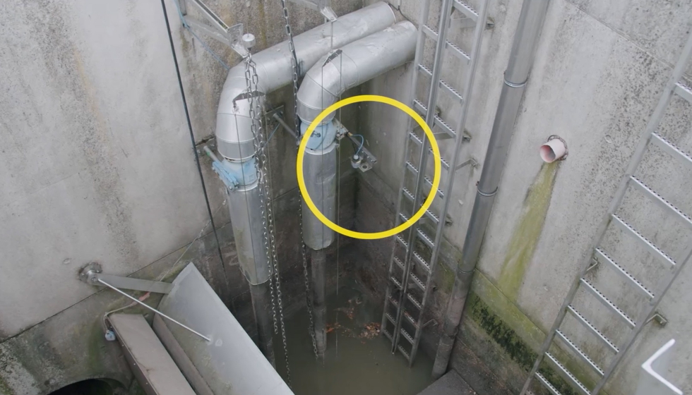 El VEGAPULS C 21, diseado para tareas estndar en la industria del agua, no necesita contacto con el medio...