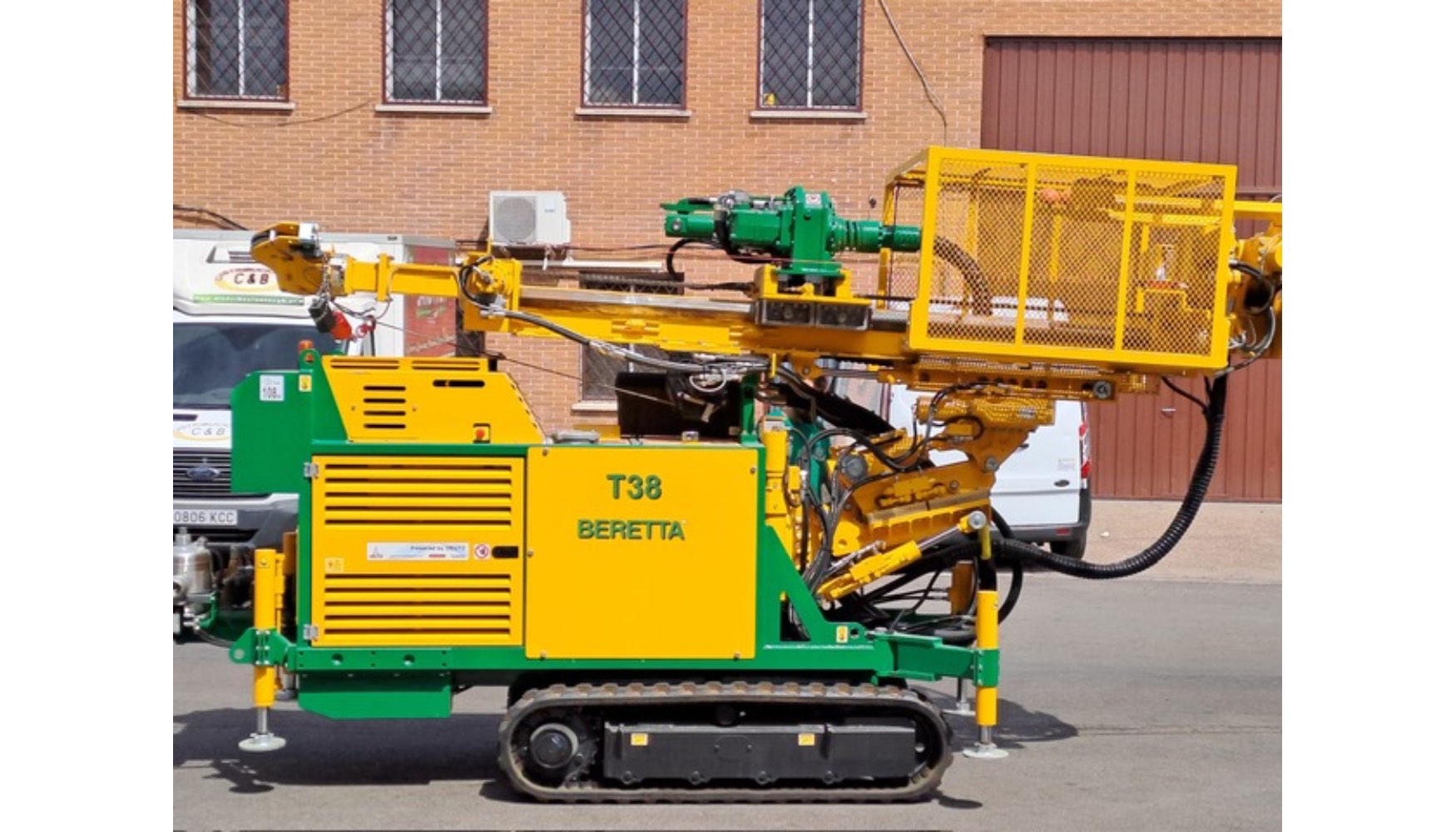 Equipo de perforacin Beretta T38 suministrado por Sutvar
