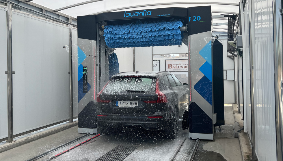 El elemento m�s emblem�tico de la instalaci�n es el puente de lavado LAVANTIA F20 Tech v3, evoluci�n del modelo m�s vendido por Maquinaria Ortega...
