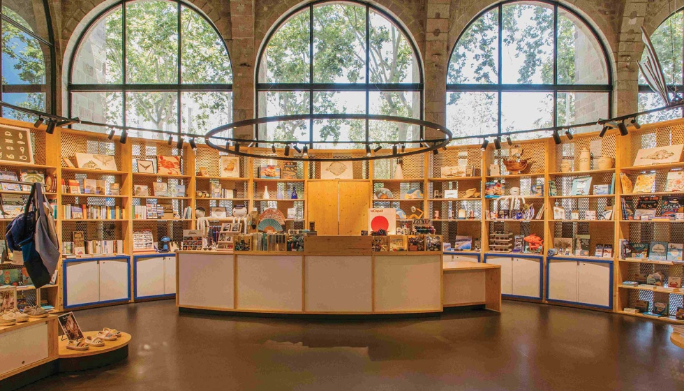 La iluminaci�n eficiente se adapta tanto al espacio como a los productos de exposici�n