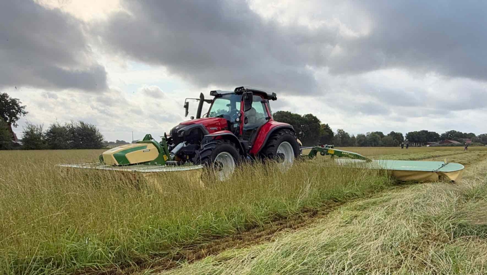 Combinaci�n de siega que es ideal para el uso eficiente en sistemas CTF (Controlled Traffic Farming)