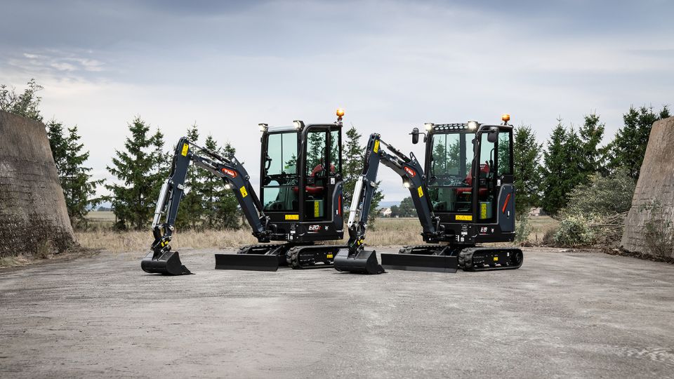 Edio limitada de lanamento da nova gerao de miniescavadoras Bobcat