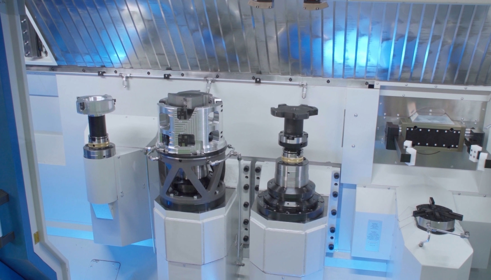 Imagen 2. La pieza se transporta sucesivamente a las diferentes estaciones de mecanizado en el torno de recogida. Foto: Mapal...