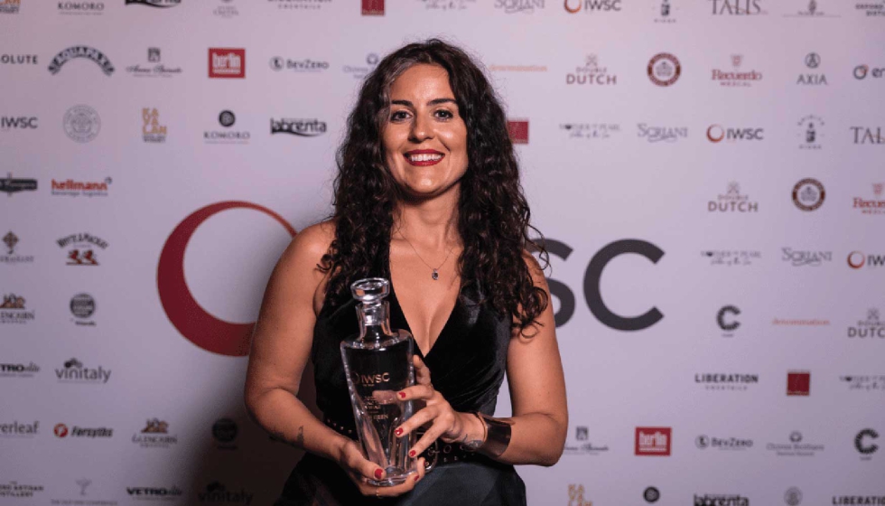 En 2021, Irem Eren recibi el premio a Talento Emergente en Vino de IWSC